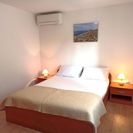 Seaside Apartments Laurus מורטר מראה חיצוני תמונה