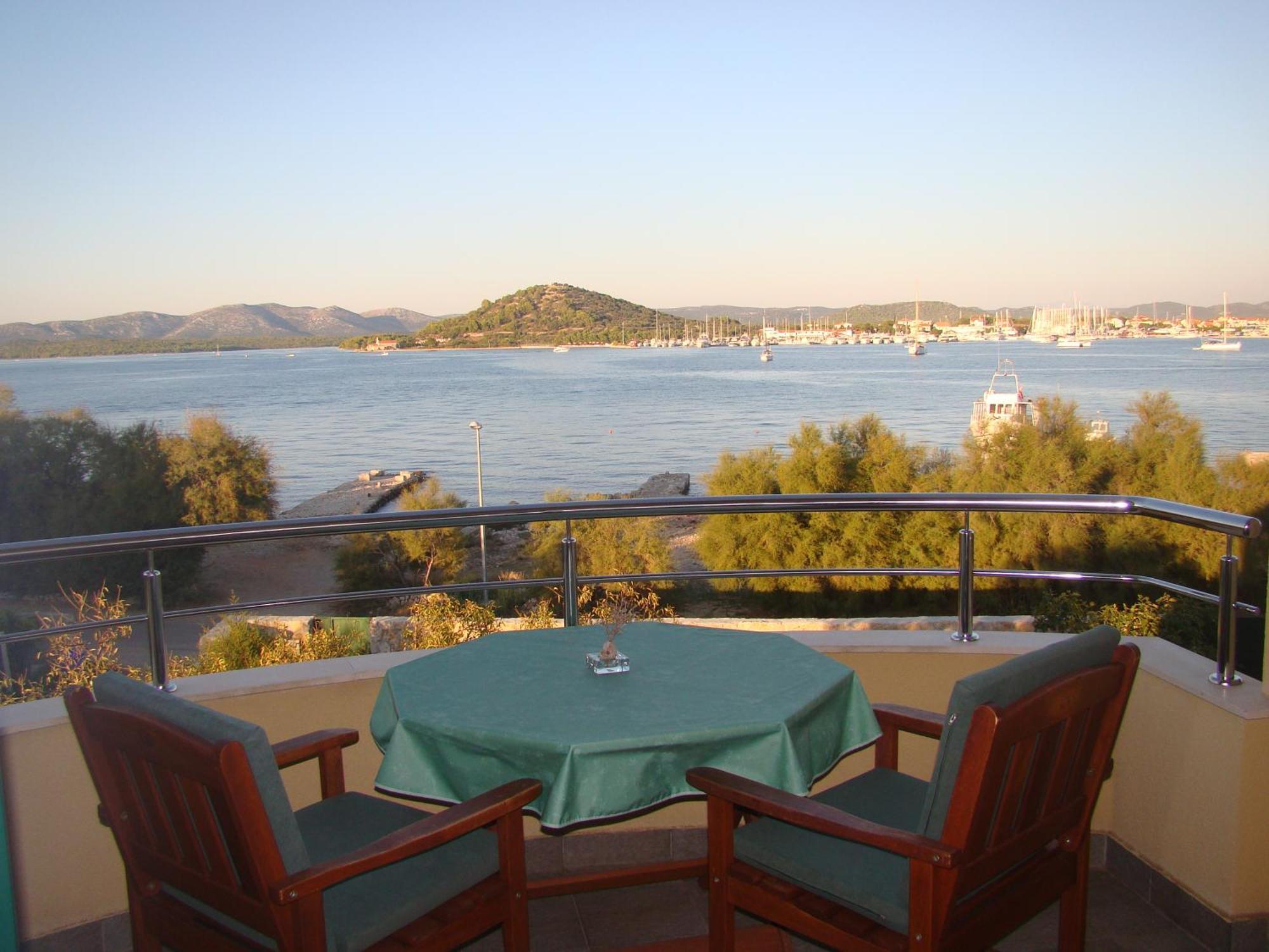 Seaside Apartments Laurus מורטר מראה חיצוני תמונה